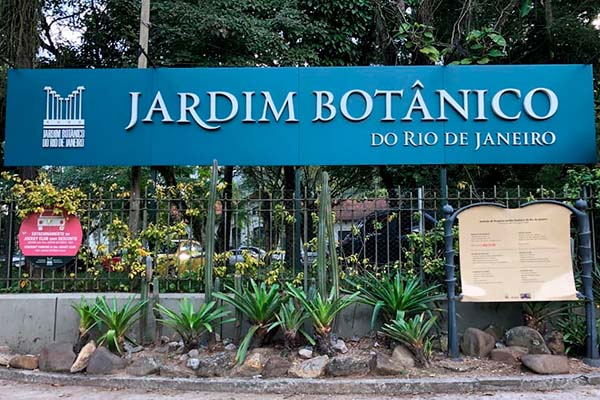 JDB04
